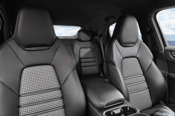 2020 Porsche Cayenne Coupe Sport Design Package - фотография 25 из 29 2020 Porsche Cayenne Coupe Sport Design Package - фотография 25 из 29