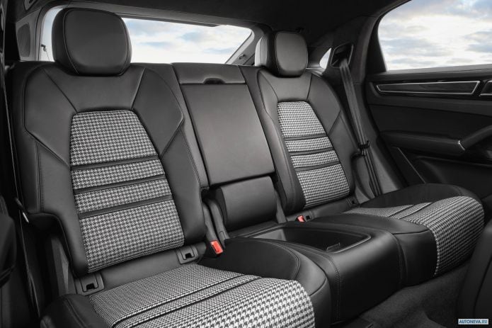 2020 Porsche Cayenne Coupe Sport Design Package - фотография 26 из 29 2020 Porsche Cayenne Coupe Sport Design Package - фотография 26 из 29