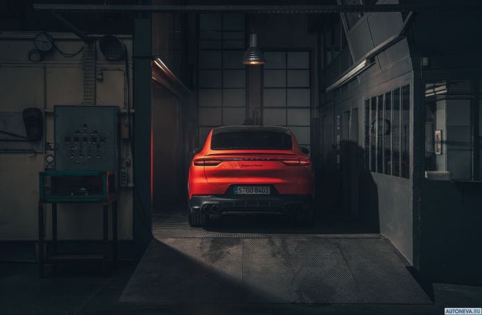 2020 Porsche Cayenne Coupe Turbo - фотография 20 из 40