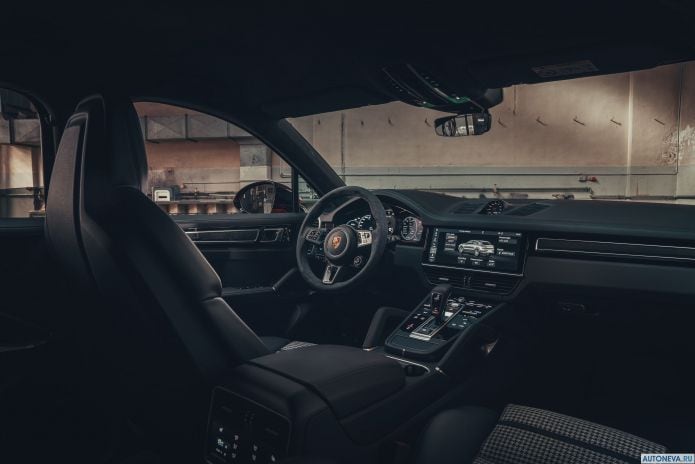 2020 Porsche Cayenne Coupe Turbo - фотография 26 из 40