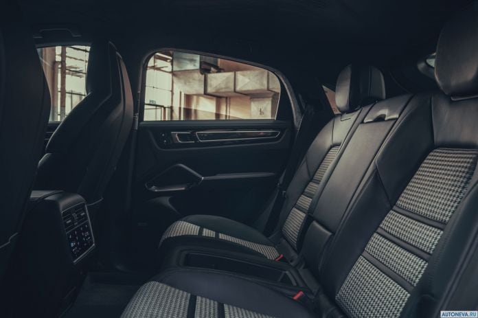 2020 Porsche Cayenne Coupe Turbo - фотография 27 из 40