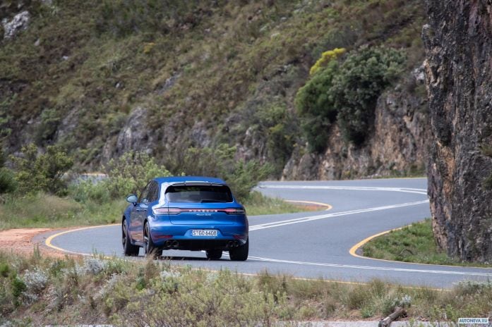 2020 Porsche Macan Turbo - фотография 33 из 40