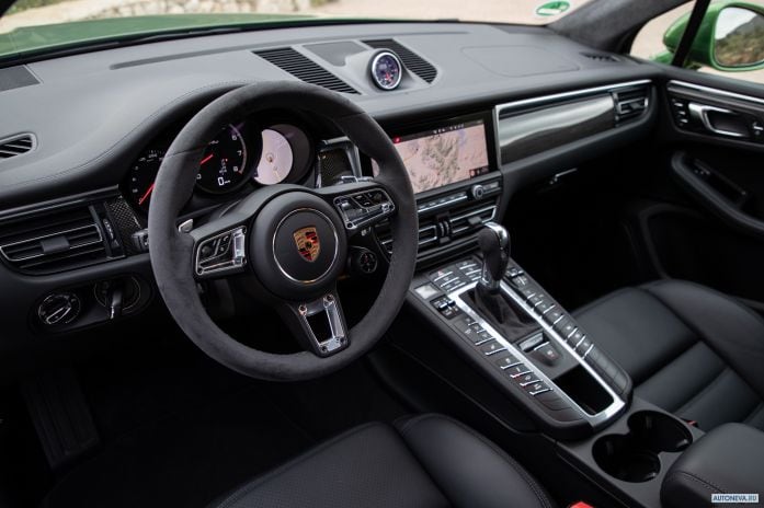2020 Porsche Macan Turbo - фотография 37 из 40 2020 Porsche Macan Turbo - фотография 37 из 40