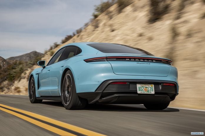 2020 Porsche Taycan 4S - фотография 19 из 40 2020 Porsche Taycan 4S - фотография 19 из 40