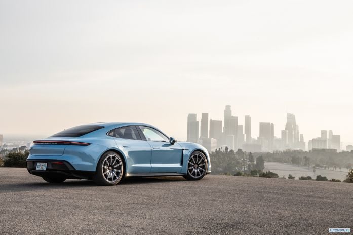 2020 Porsche Taycan 4S - фотография 21 из 40 2020 Porsche Taycan 4S - фотография 21 из 40