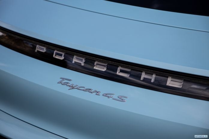 2020 Porsche Taycan 4S - фотография 34 из 40