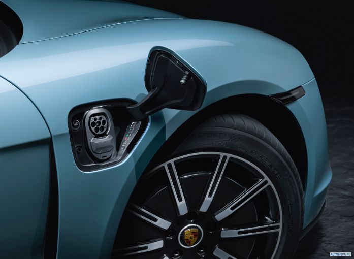 2020 Porsche Taycan 4S - фотография 38 из 40 2020 Porsche Taycan 4S - фотография 38 из 40