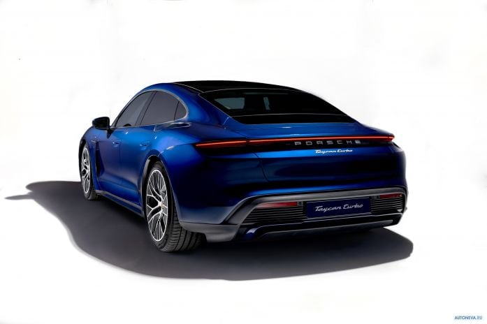 2020 Porsche Taycan Turbo - фотография 14 из 40