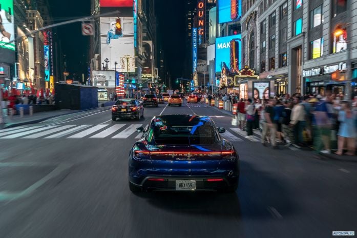 2020 Porsche Taycan Turbo - фотография 18 из 40 2020 Porsche Taycan Turbo - фотография 18 из 40
