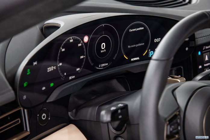 2020 Porsche Taycan Turbo - фотография 24 из 40 2020 Porsche Taycan Turbo - фотография 24 из 40