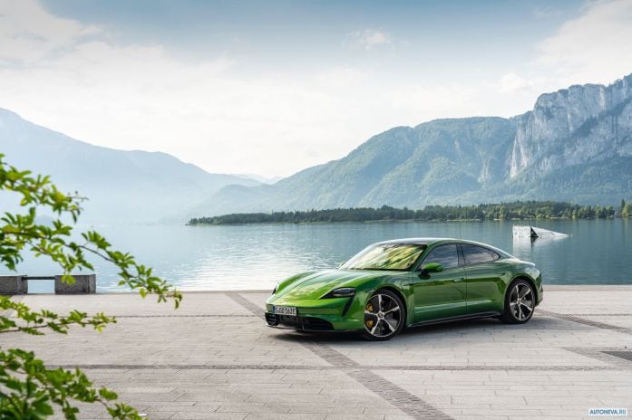 2020 Porsche Taycan Turbo S - фотография 16 из 40