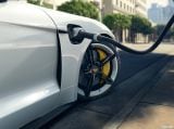 porsche_2020_taycan_turbo_s_040.jpg