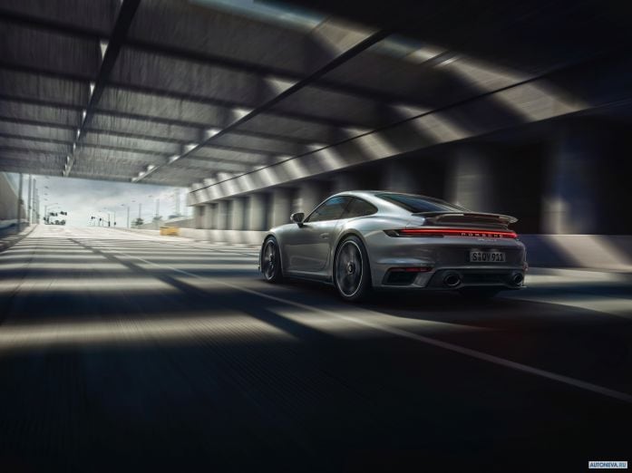 2021 Porsche 911 Turbo S - фотография 11 из 37