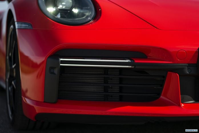 2021 Porsche 911 Turbo S Cabriolet - фотография 1 из 40 2021 Porsche 911 Turbo S Cabriolet - фотография 1 из 40