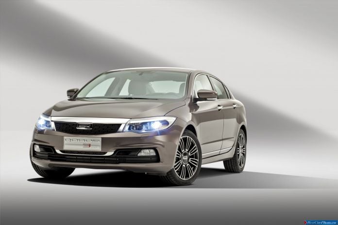 2013 Qoros 3 Sedan - фотография 4 из 24