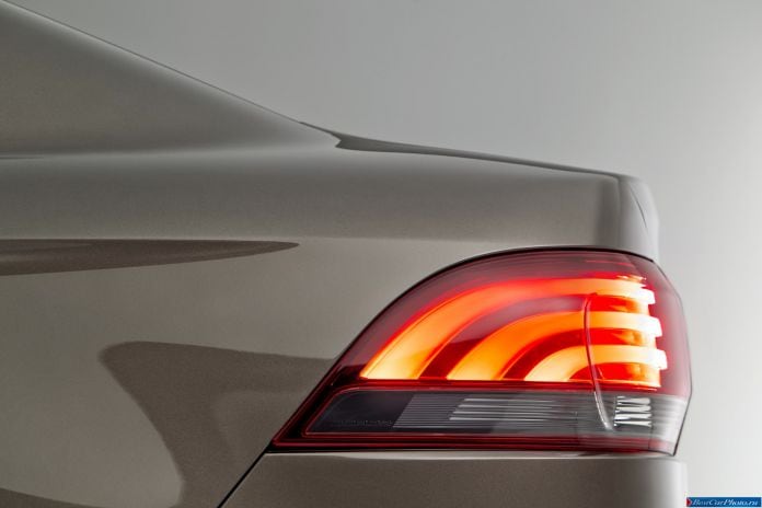2013 Qoros 3 Sedan - фотография 13 из 24 2013 Qoros 3 Sedan - фотография 13 из 24
