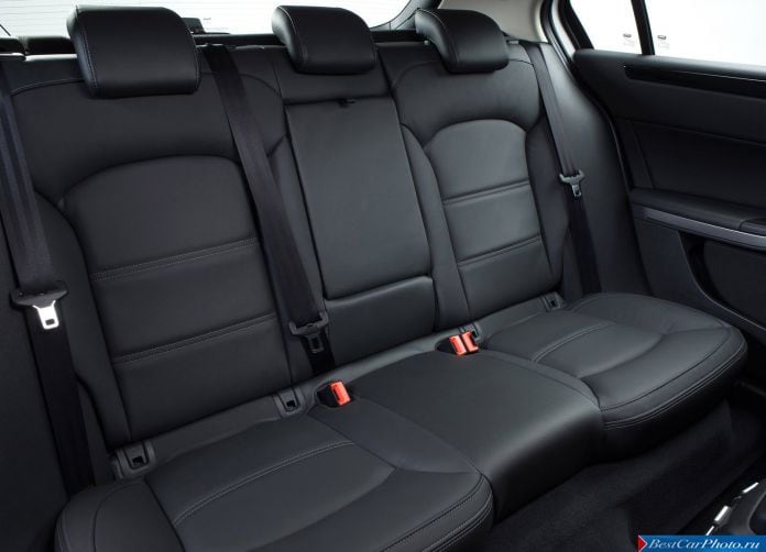 2015 Qoros 3 City SUV 1.6t - фотография 18 из 26