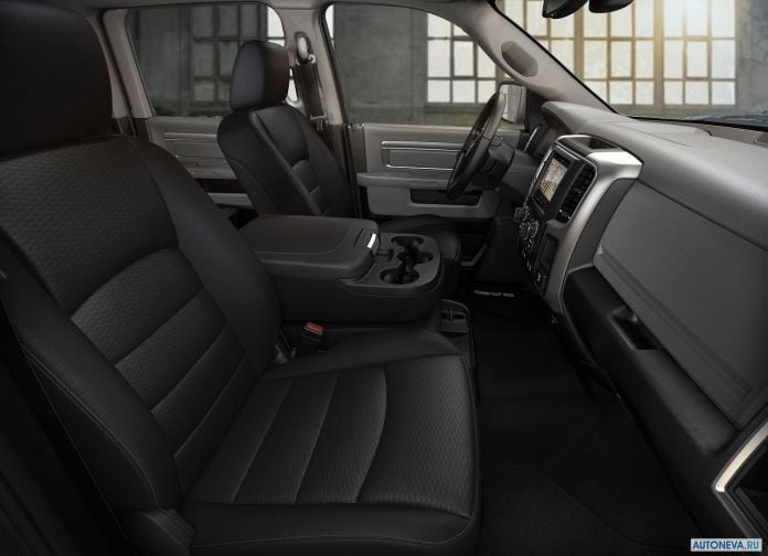 2019 Ram 1500 Classic Warlock - фотография 8 из 12