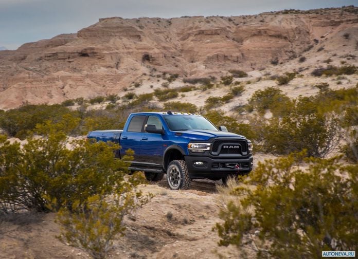 2019 Ram Power Wagon - фотография 11 из 50