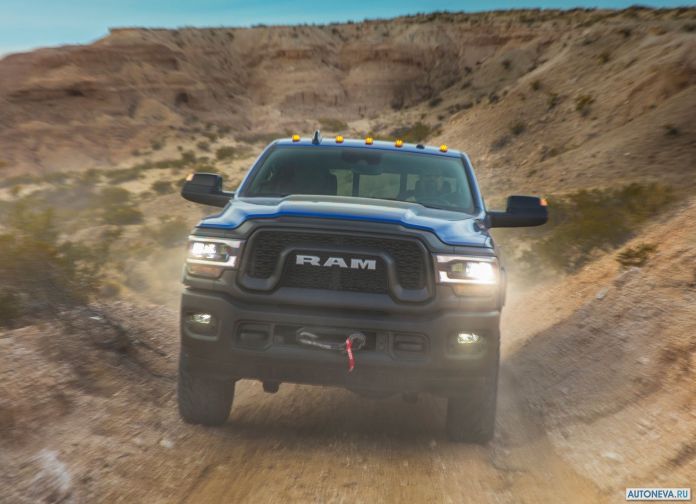 2019 Ram Power Wagon - фотография 34 из 50