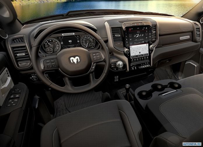 2019 Ram Power Wagon - фотография 41 из 50