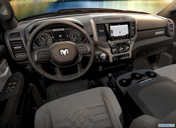 2019 Ram Power Wagon - фотография 42 из 50