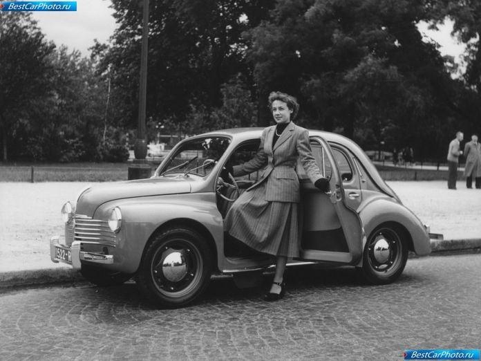 1948 Renault 4 Cv - фотография 2 из 2 1948 Renault 4 Cv - фотография 2 из 2
