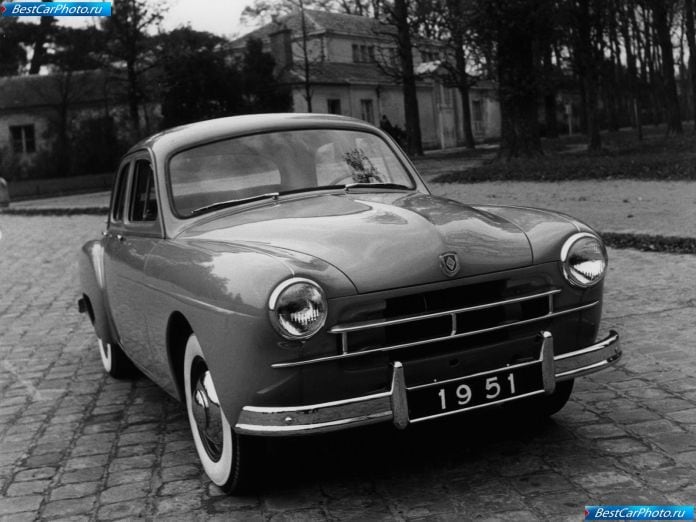 1951 Renault Fregate - фотография 1 из 2