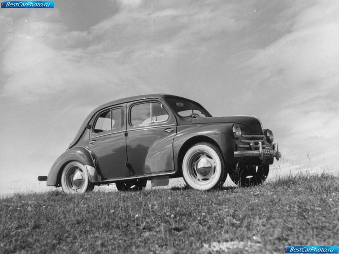 1954 Renault 4 Cv Sport - фотография 1 из 2