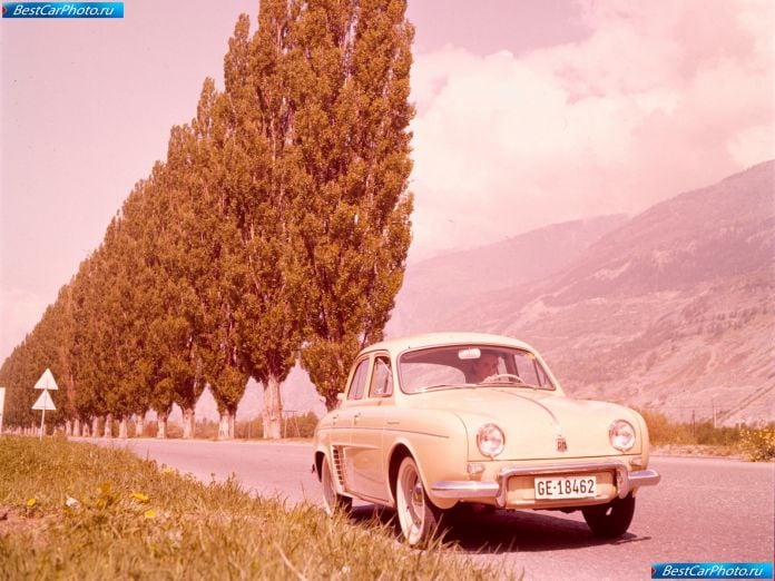 1957 Renault Dauphine - фотография 1 из 1