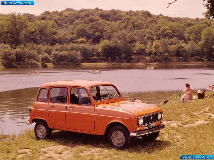 1975 Renault 4 Luxe - фотография 1 из 1 1975 Renault 4 Luxe - фотография 1 из 1