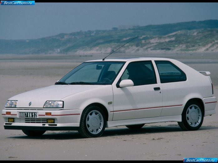 1988 Renault 19 16s 3-door - фотография 1 из 2 1988 Renault 19 16s 3-door - фотография 1 из 2