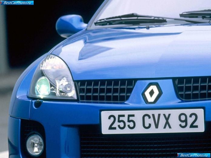 2003 Renault Clio V6 Renault Sport - фотография 23 из 32