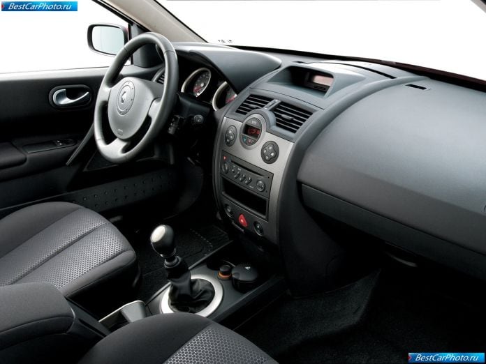2003 Renault Megane Ii Estate - фотография 11 из 30 2003 Renault Megane Ii Estate - фотография 11 из 30