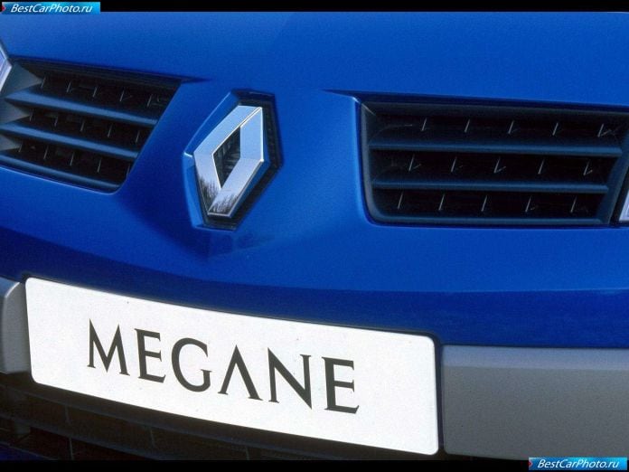 2003 Renault Megane Ii Hatch - фотография 8 из 17