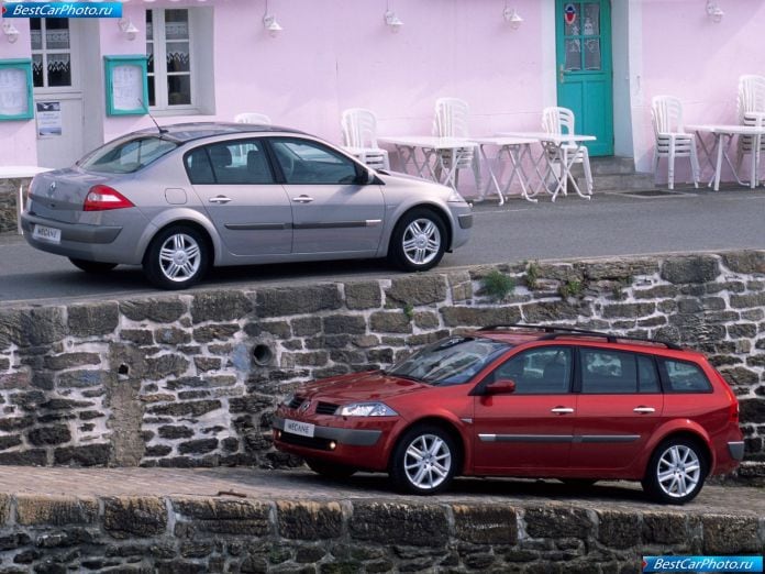 2003 Renault Megane Ii Saloon - фотография 4 из 27 2003 Renault Megane Ii Saloon - фотография 4 из 27