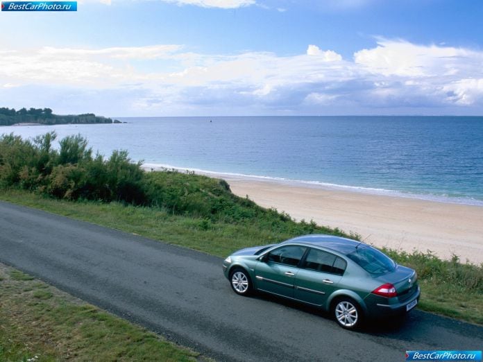 2003 Renault Megane Ii Saloon - фотография 6 из 27 2003 Renault Megane Ii Saloon - фотография 6 из 27