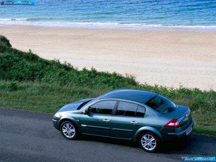 2003 Renault Megane Ii Saloon - фотография 7 из 27 2003 Renault Megane Ii Saloon - фотография 7 из 27