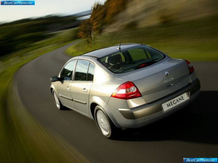 2003 Renault Megane Ii Saloon - фотография 9 из 27 2003 Renault Megane Ii Saloon - фотография 9 из 27