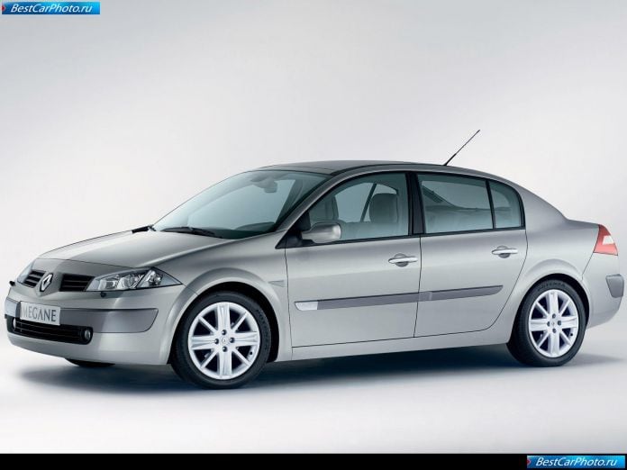 2003 Renault Megane Ii Saloon - фотография 11 из 27