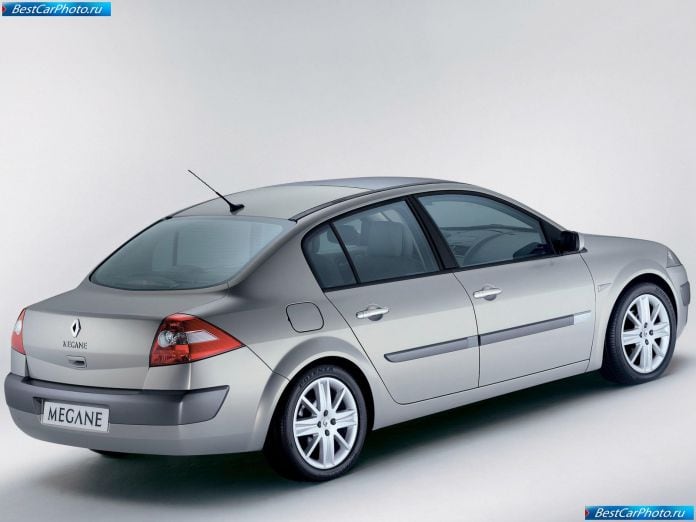 2003 Renault Megane Ii Saloon - фотография 13 из 27 2003 Renault Megane Ii Saloon - фотография 13 из 27
