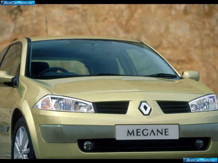 2003 Renault Megane Ii Sport Hatch - фотография 13 из 23