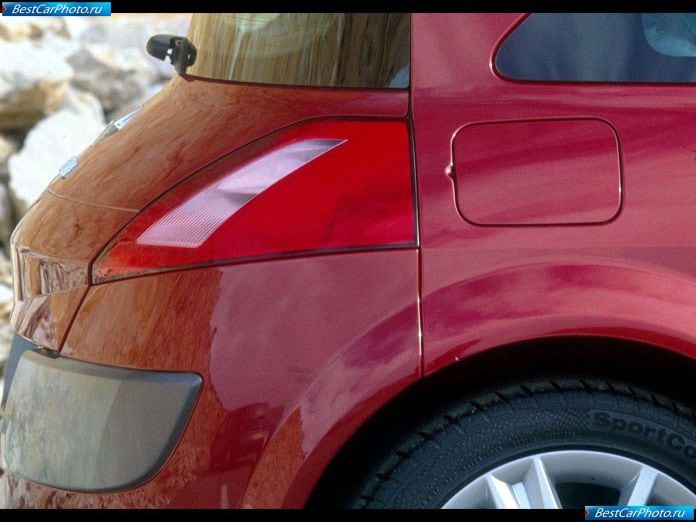 2003 Renault Megane Ii Sport Hatch - фотография 15 из 23 2003 Renault Megane Ii Sport Hatch - фотография 15 из 23
