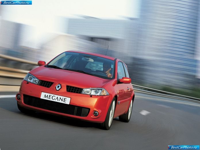 2004 Renault Megane Rs 3-door - фотография 2 из 8