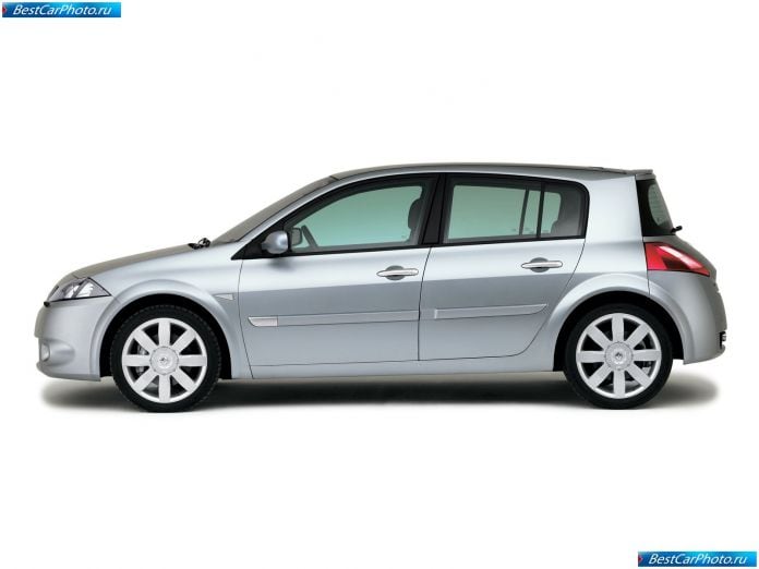 2004 Renault Megane Rs 5-door - фотография 4 из 5