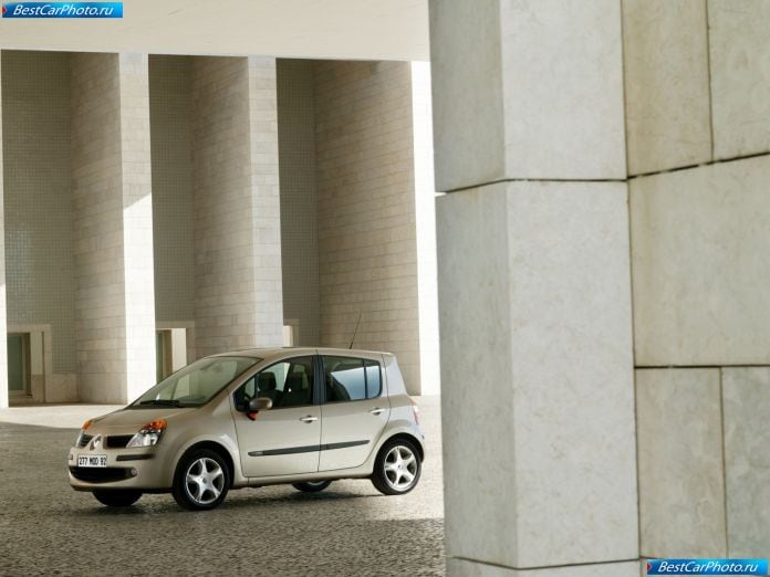 2004 Renault Modus - фотография 2 из 57 2004 Renault Modus - фотография 2 из 57