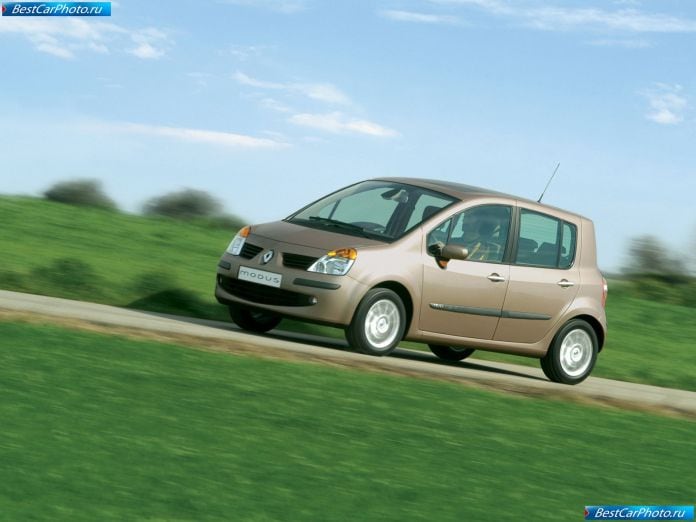 2004 Renault Modus - фотография 9 из 57 2004 Renault Modus - фотография 9 из 57