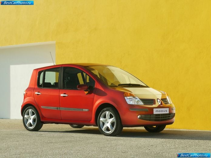 2004 Renault Modus - фотография 14 из 57 2004 Renault Modus - фотография 14 из 57