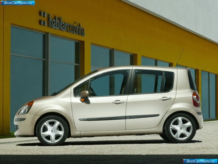 2004 Renault Modus - фотография 20 из 57 2004 Renault Modus - фотография 20 из 57