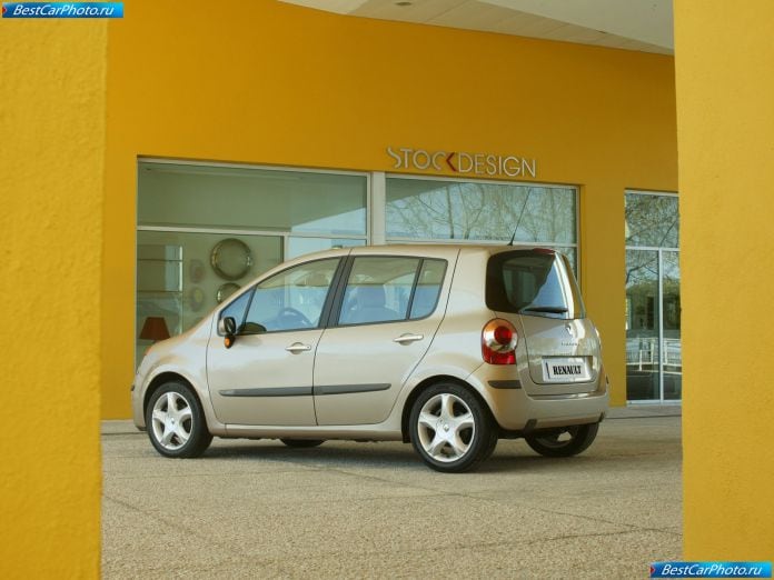2004 Renault Modus - фотография 34 из 57